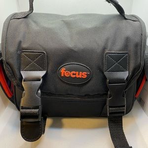 Focus Adjustable Camera Bag with Accessories